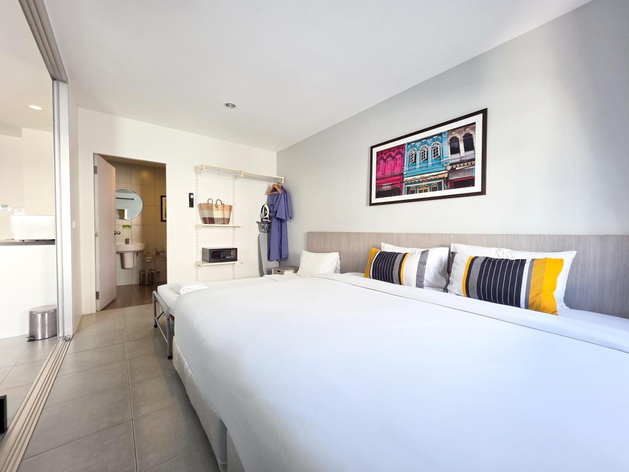 Recenta Suite Phuket Suanluang Екстер'єр фото
