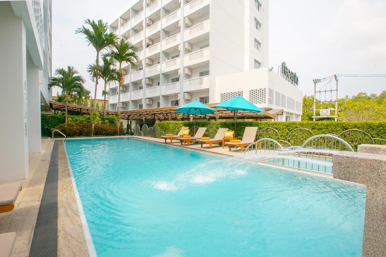 Recenta Suite Phuket Suanluang Екстер'єр фото