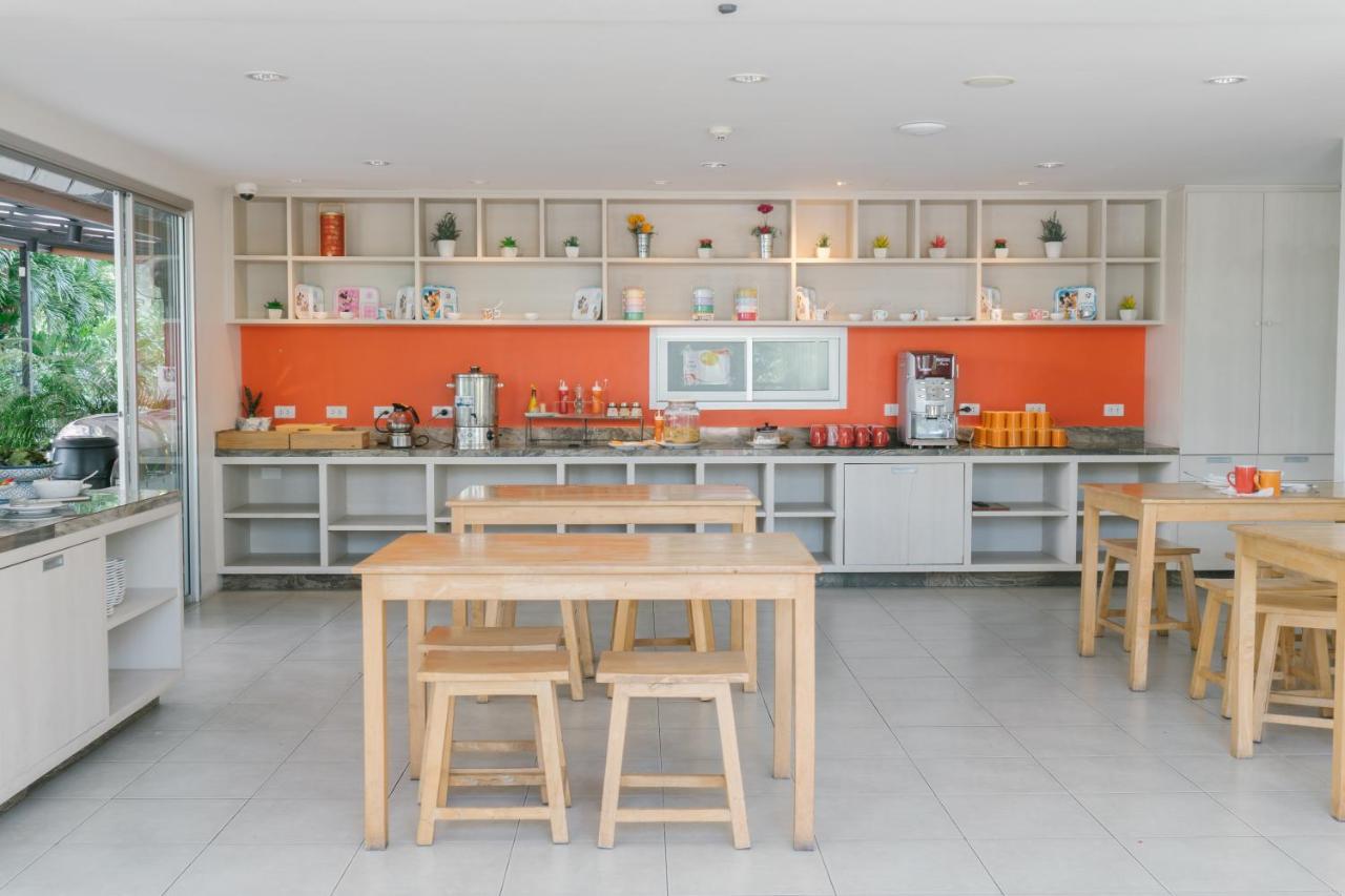 Recenta Suite Phuket Suanluang Екстер'єр фото