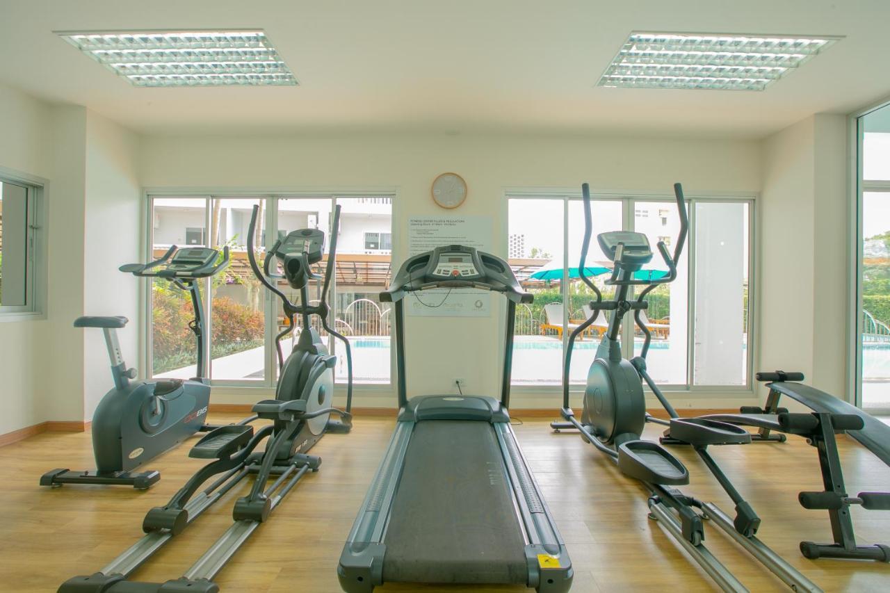 Recenta Suite Phuket Suanluang Екстер'єр фото