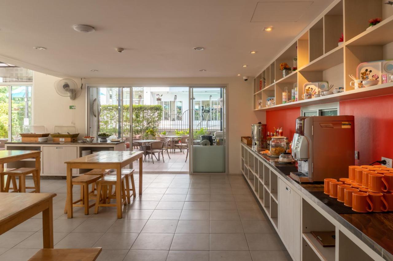 Recenta Suite Phuket Suanluang Екстер'єр фото